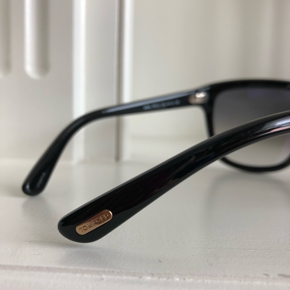 TOM FORD Dahlia TF127 Oversized Sunglasses - Picture 6 of 8